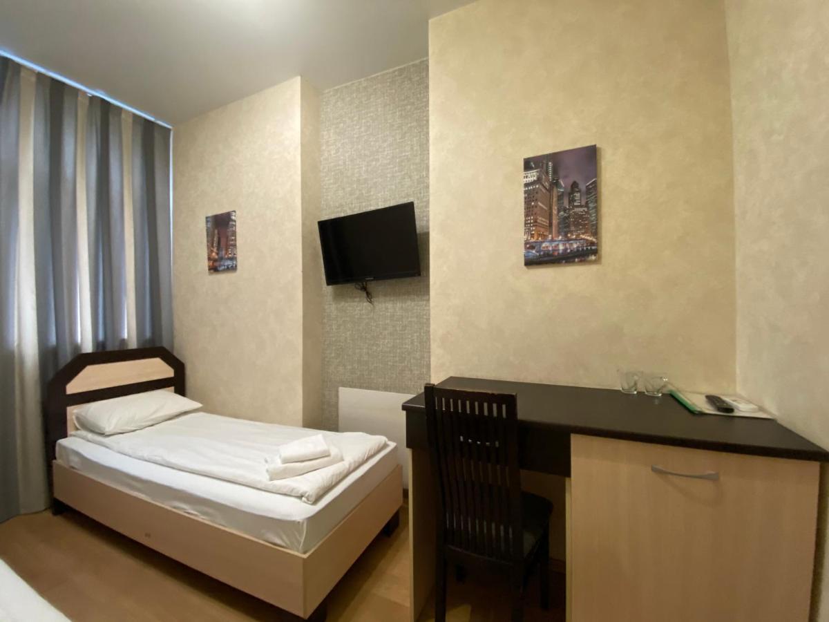irisHotels Kiev Buitenkant foto